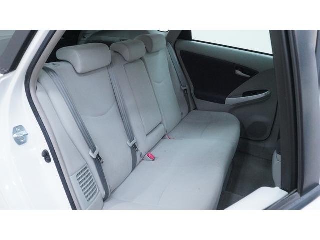 プリウス Sツーリングセレクション スマートキー プッシュスタート チルトステアリング シートリフター カーテンエアバック&サイドエアバック LEDヘッドライト AUTOライト AUTOエアコン フォグライト ビルトインETC(30枚目)