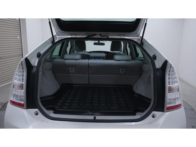 プリウス Sツーリングセレクション スマートキー プッシュスタート チルトステアリング シートリフター カーテンエアバック&サイドエアバック LEDヘッドライト AUTOライト AUTOエアコン フォグライト ビルトインETC(59枚目)