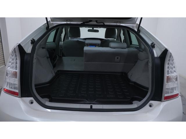 プリウス Sツーリングセレクション スマートキー プッシュスタート チルトステアリング シートリフター カーテンエアバック&サイドエアバック LEDヘッドライト AUTOライト AUTOエアコン フォグライト ビルトインETC(60枚目)