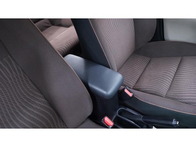 アクア Ｇ　禁煙車　純正ナビ　フルセグＴＶ　バックカメラ　Ｂｌｕｅｔｏｏｔｈ対応　キーレス　ステアリングスイッチ　ＬＥＤヘッドライト　ＡＵＴＯエアコン　電動格納ドアミラーウィンカー　Ｇグレード専用内装カラー（23枚目）