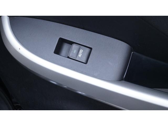 プリウス S スマートキー プッシュスタート HIDヘッドライト AUTOライト AUTOエアコン 電動格納ドアミラーウィンカー 純正アルミホイール カーテンエアバック&サイドエアバック クルーズコントロール(40枚目)