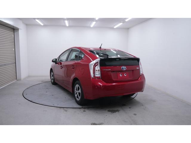 プリウス S 禁煙車 カーテンエアバック&サイドエアバック 純正ナビ ワンセグTV CD/DVD再生 Bluetooth接続 バックカメラ スマートキー プッシュスタート ビルトインETC 電動格納ドアミラー(55枚目)