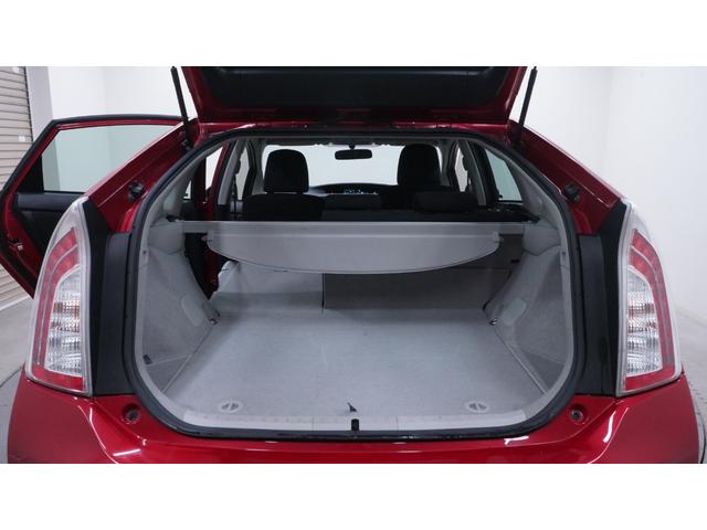 プリウス S 禁煙車 カーテンエアバック&サイドエアバック 純正ナビ ワンセグTV CD/DVD再生 Bluetooth接続 バックカメラ スマートキー プッシュスタート ビルトインETC 電動格納ドアミラー(62枚目)