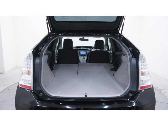 プリウス S 禁煙車 純正ナビ 地デジTV CD/DVD再生 バックカメラ スマートキー プッシュスタート ステアリングスイッチ チルトステアリング AUTOライト AUTOエアコン コーナーポール ETC(70枚目)