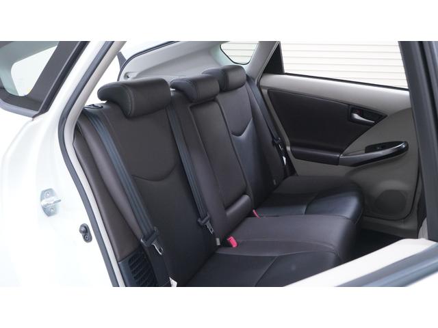 プリウス Ｓツーリングセレクション・マイコーデ　禁煙車　純正８インチＨＤＤナビ　フルセグＴＶ　ＣＤ／ＤＶＤ再生　Ｂｌｕｅｔｏｏｔｈ接続　バックカメラ　スマートキー　プッシュスタート　カーテンエアバック＆サイドエアバック　マイコーデ専用内装カラー（40枚目）