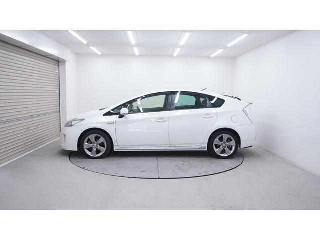 プリウス Ｓツーリングセレクション・マイコーデ　禁煙車　純正８インチＨＤＤナビ　フルセグＴＶ　ＣＤ／ＤＶＤ再生　Ｂｌｕｅｔｏｏｔｈ接続　バックカメラ　スマートキー　プッシュスタート　カーテンエアバック＆サイドエアバック　マイコーデ専用内装カラー（55枚目）