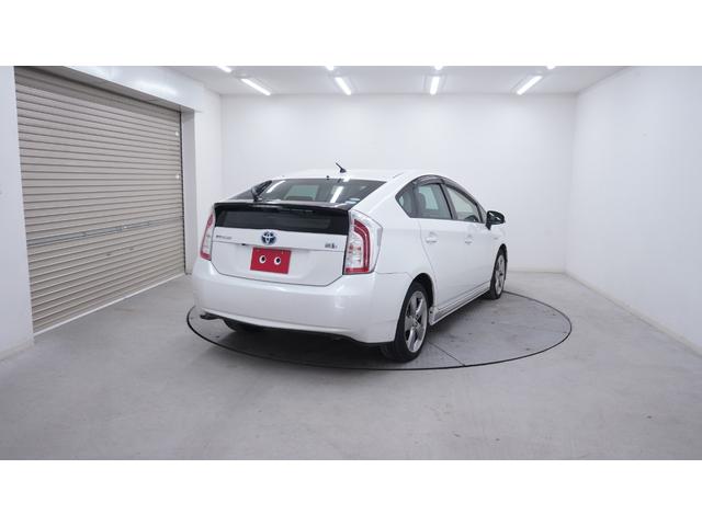 プリウス Ｓツーリングセレクション・マイコーデ　禁煙車　純正８インチＨＤＤナビ　フルセグＴＶ　ＣＤ／ＤＶＤ再生　Ｂｌｕｅｔｏｏｔｈ接続　バックカメラ　スマートキー　プッシュスタート　カーテンエアバック＆サイドエアバック　マイコーデ専用内装カラー（62枚目）