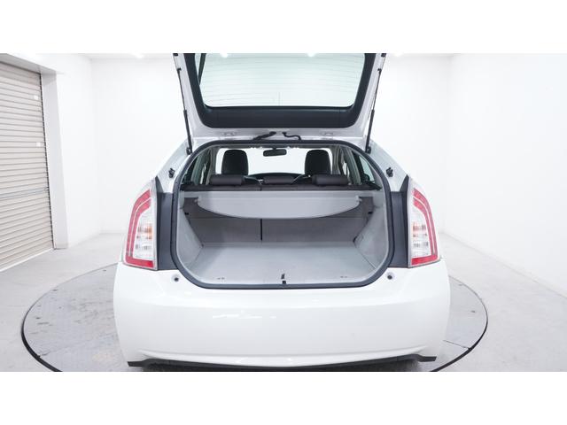 プリウス Ｓツーリングセレクション・マイコーデ　禁煙車　純正８インチＨＤＤナビ　フルセグＴＶ　ＣＤ／ＤＶＤ再生　Ｂｌｕｅｔｏｏｔｈ接続　バックカメラ　スマートキー　プッシュスタート　カーテンエアバック＆サイドエアバック　マイコーデ専用内装カラー（72枚目）