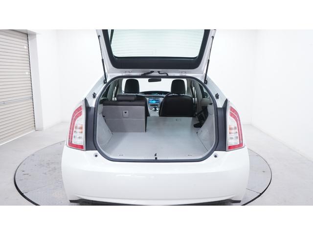プリウス Ｓツーリングセレクション・マイコーデ　禁煙車　純正８インチＨＤＤナビ　フルセグＴＶ　ＣＤ／ＤＶＤ再生　Ｂｌｕｅｔｏｏｔｈ接続　バックカメラ　スマートキー　プッシュスタート　カーテンエアバック＆サイドエアバック　マイコーデ専用内装カラー（73枚目）