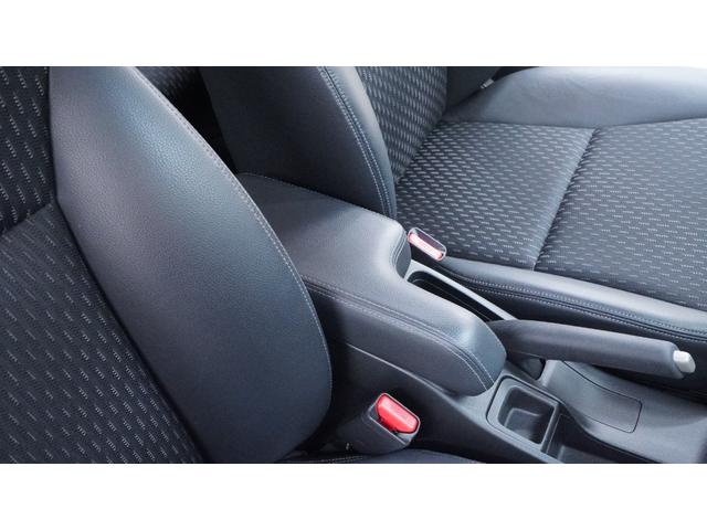 フィットハイブリッド Lパッケージ 社外ナビ フルセグTV CD/DVD再生 Bluetooth接続 バックカメラ 運転席用i-SRSエアバッグシステム&助手席用SRSエアバッグシステム LEDヘッドライト AUTOライト(20枚目)