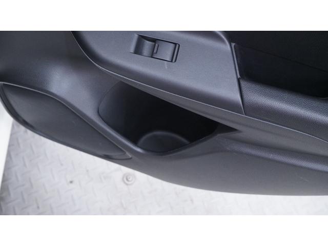 フィットハイブリッド Lパッケージ 社外ナビ フルセグTV CD/DVD再生 Bluetooth接続 バックカメラ 運転席用i-SRSエアバッグシステム&助手席用SRSエアバッグシステム LEDヘッドライト AUTOライト(42枚目)