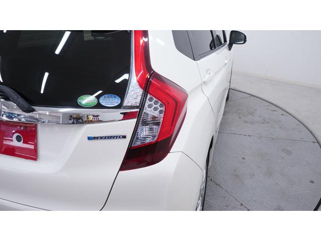 フィットハイブリッド Lパッケージ 社外ナビ フルセグTV CD/DVD再生 Bluetooth接続 バックカメラ 運転席用i-SRSエアバッグシステム&助手席用SRSエアバッグシステム LEDヘッドライト AUTOライト(67枚目)