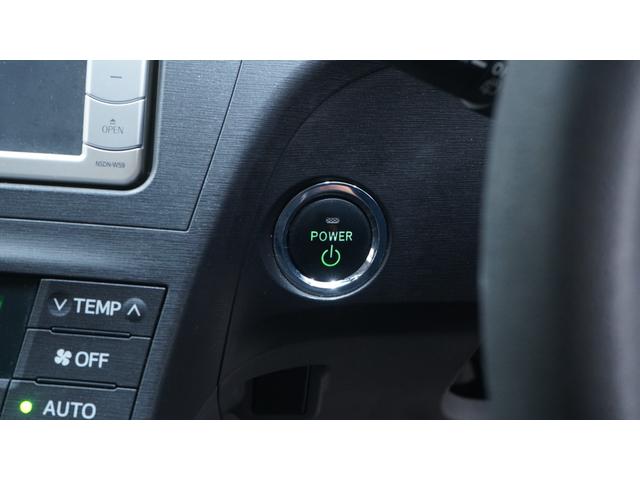 プリウス 　スマートキー　プッシュスタート　ステアリングスイッチ　ＡＵＴＯエアコン　ＡＵＴＯライト　電動格納ドアミラーウィンカー　ＯＰフォグライト　ＥＴＣ　社外１５インチアルミ（9枚目）