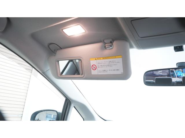 プリウス 　スマートキー　プッシュスタート　ステアリングスイッチ　ＡＵＴＯエアコン　ＡＵＴＯライト　電動格納ドアミラーウィンカー　ＯＰフォグライト　ＥＴＣ　社外１５インチアルミ（31枚目）