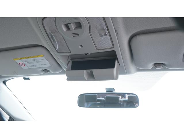 プリウス 　スマートキー　プッシュスタート　ステアリングスイッチ　ＡＵＴＯエアコン　ＡＵＴＯライト　電動格納ドアミラーウィンカー　ＯＰフォグライト　ＥＴＣ　社外１５インチアルミ（33枚目）