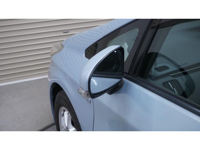 プリウス 　スマートキー　プッシュスタート　ステアリングスイッチ　ＡＵＴＯエアコン　ＡＵＴＯライト　電動格納ドアミラーウィンカー　ＯＰフォグライト　ＥＴＣ　社外１５インチアルミ（54枚目）