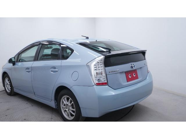 プリウス 　スマートキー　プッシュスタート　ステアリングスイッチ　ＡＵＴＯエアコン　ＡＵＴＯライト　電動格納ドアミラーウィンカー　ＯＰフォグライト　ＥＴＣ　社外１５インチアルミ（55枚目）