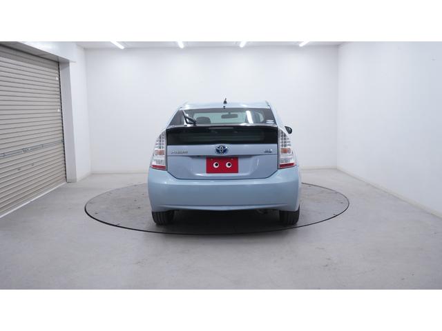 プリウス 　スマートキー　プッシュスタート　ステアリングスイッチ　ＡＵＴＯエアコン　ＡＵＴＯライト　電動格納ドアミラーウィンカー　ＯＰフォグライト　ＥＴＣ　社外１５インチアルミ（56枚目）