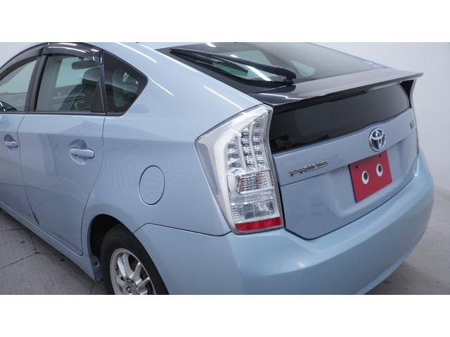 プリウス 　スマートキー　プッシュスタート　ステアリングスイッチ　ＡＵＴＯエアコン　ＡＵＴＯライト　電動格納ドアミラーウィンカー　ＯＰフォグライト　ＥＴＣ　社外１５インチアルミ（58枚目）