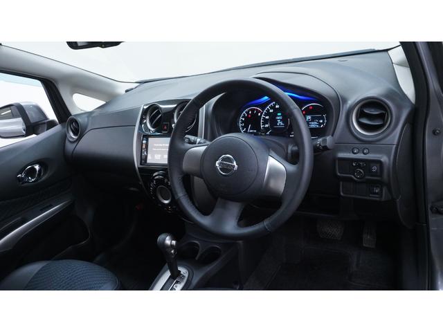 ノート メダリスト 禁煙車 純正ナビ フルセグTV アラウンドビューモニター バックカメラ インテリジェントキー AUTOライト AUTOエアコン 電動格納ドアミラー シートヒーター アイドリングストップ ETC(15枚目)