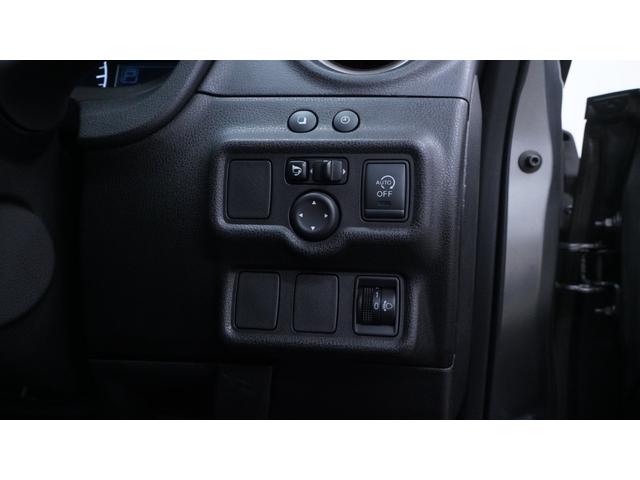 ノート メダリスト 禁煙車 純正ナビ フルセグTV アラウンドビューモニター バックカメラ インテリジェントキー AUTOライト AUTOエアコン 電動格納ドアミラー シートヒーター アイドリングストップ ETC(18枚目)