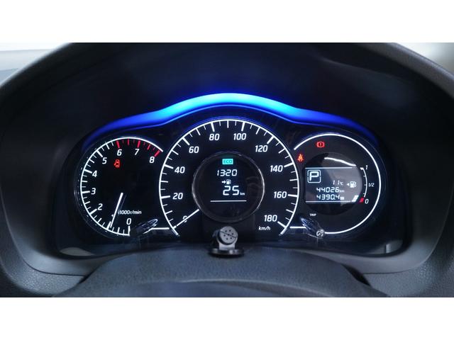ノート メダリスト 禁煙車 純正ナビ フルセグTV アラウンドビューモニター バックカメラ インテリジェントキー AUTOライト AUTOエアコン 電動格納ドアミラー シートヒーター アイドリングストップ ETC(22枚目)