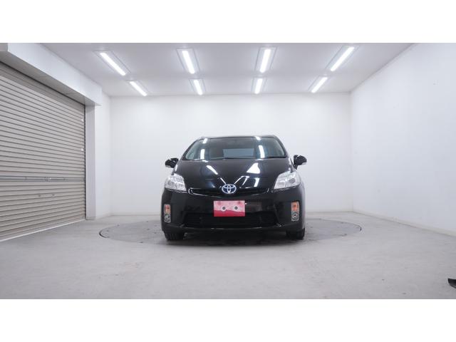 プリウス Ｓ　禁煙車　ワンオーナー　純正ナビ　地デジＴＶ　バックカメラ　スマートキー　電格ドアミラーウィンカー　社外１５インチアルミホイール　後席アームレスト兼用ドリンクホルダー　ＯＰフォグランプ　ビルトインＥＴＣ（2枚目）