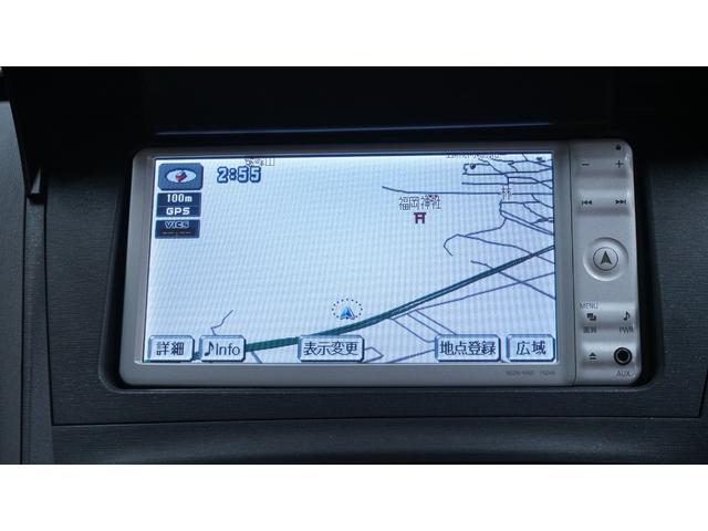 プリウス Ｓ　禁煙車　ワンオーナー　純正ナビ　地デジＴＶ　バックカメラ　スマートキー　電格ドアミラーウィンカー　社外１５インチアルミホイール　後席アームレスト兼用ドリンクホルダー　ＯＰフォグランプ　ビルトインＥＴＣ（7枚目）