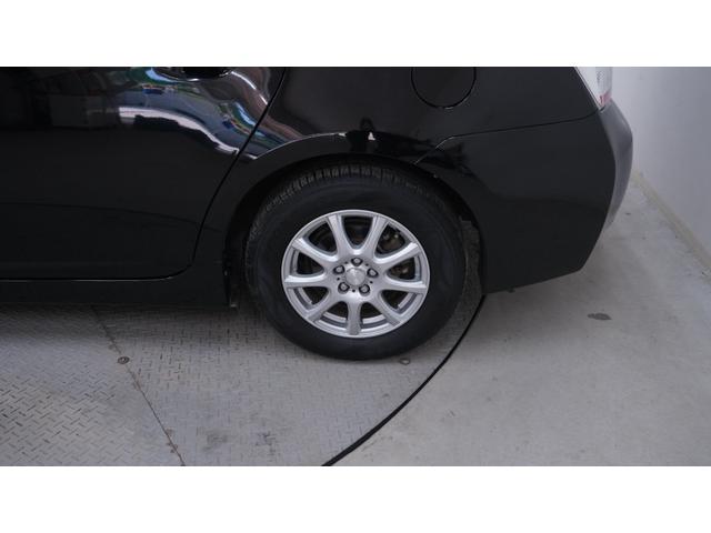 プリウス Ｓ　禁煙車　ワンオーナー　純正ナビ　地デジＴＶ　バックカメラ　スマートキー　電格ドアミラーウィンカー　社外１５インチアルミホイール　後席アームレスト兼用ドリンクホルダー　ＯＰフォグランプ　ビルトインＥＴＣ（62枚目）