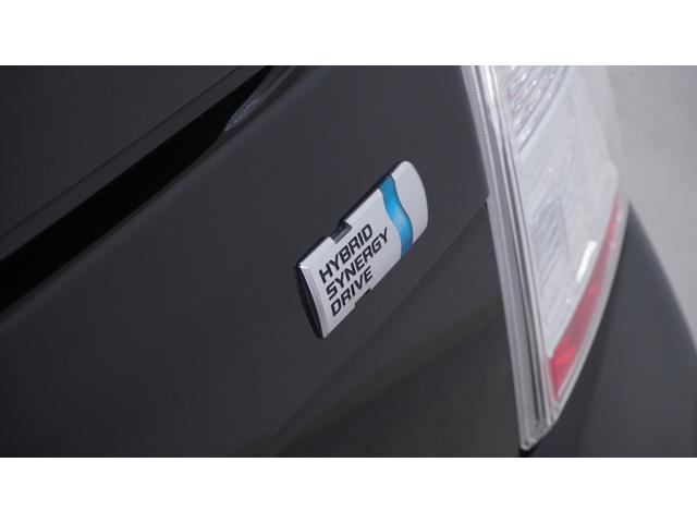 プリウス Ｓ　禁煙車　ワンオーナー　純正ナビ　地デジＴＶ　バックカメラ　スマートキー　電格ドアミラーウィンカー　社外１５インチアルミホイール　後席アームレスト兼用ドリンクホルダー　ＯＰフォグランプ　ビルトインＥＴＣ（69枚目）