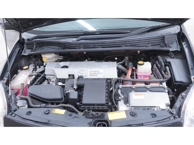 プリウス Ｓ　禁煙車　ワンオーナー　純正ナビ　地デジＴＶ　バックカメラ　スマートキー　電格ドアミラーウィンカー　社外１５インチアルミホイール　後席アームレスト兼用ドリンクホルダー　ＯＰフォグランプ　ビルトインＥＴＣ（76枚目）