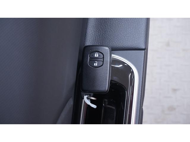 アクア Ｇソフトレザーセレクション　禁煙車　後期　純正ナビ　フルセグＴＶ　Ｂｌｕｅｔｏｏｔｈ　バックカメラ　スマートキー　マルチインフォメーションＤ　ＬＥＤヘッドライト　ＡＵＴＯハイビーム　衝突被害軽減ブレーキ　車線逸脱警報　ＥＴＣ（14枚目）