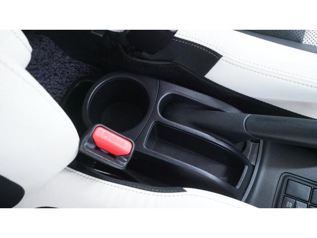 アクア Ｇソフトレザーセレクション　禁煙車　後期　純正ナビ　フルセグＴＶ　Ｂｌｕｅｔｏｏｔｈ　バックカメラ　スマートキー　マルチインフォメーションＤ　ＬＥＤヘッドライト　ＡＵＴＯハイビーム　衝突被害軽減ブレーキ　車線逸脱警報　ＥＴＣ（20枚目）