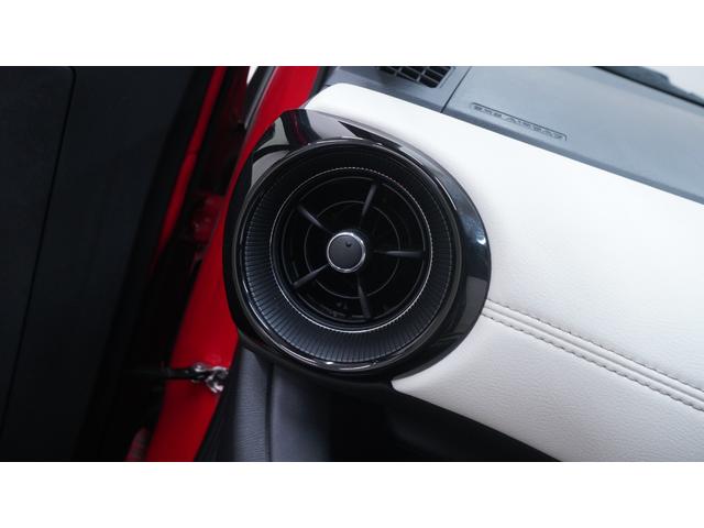 アクア Ｇソフトレザーセレクション　禁煙車　後期　純正ナビ　フルセグＴＶ　Ｂｌｕｅｔｏｏｔｈ　バックカメラ　スマートキー　マルチインフォメーションＤ　ＬＥＤヘッドライト　ＡＵＴＯハイビーム　衝突被害軽減ブレーキ　車線逸脱警報　ＥＴＣ（32枚目）