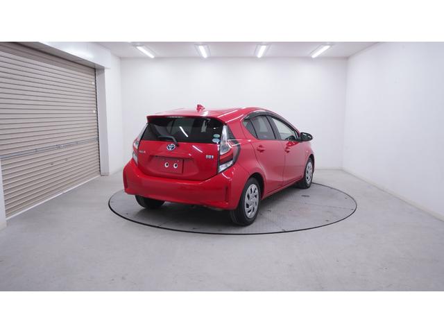 アクア Ｇソフトレザーセレクション　禁煙車　後期　純正ナビ　フルセグＴＶ　Ｂｌｕｅｔｏｏｔｈ　バックカメラ　スマートキー　マルチインフォメーションＤ　ＬＥＤヘッドライト　ＡＵＴＯハイビーム　衝突被害軽減ブレーキ　車線逸脱警報　ＥＴＣ（62枚目）