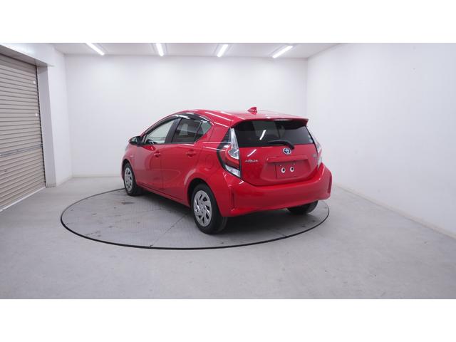 アクア Ｇソフトレザーセレクション　禁煙車　後期　純正ナビ　フルセグＴＶ　Ｂｌｕｅｔｏｏｔｈ　バックカメラ　スマートキー　マルチインフォメーションＤ　ＬＥＤヘッドライト　ＡＵＴＯハイビーム　衝突被害軽減ブレーキ　車線逸脱警報　ＥＴＣ（64枚目）