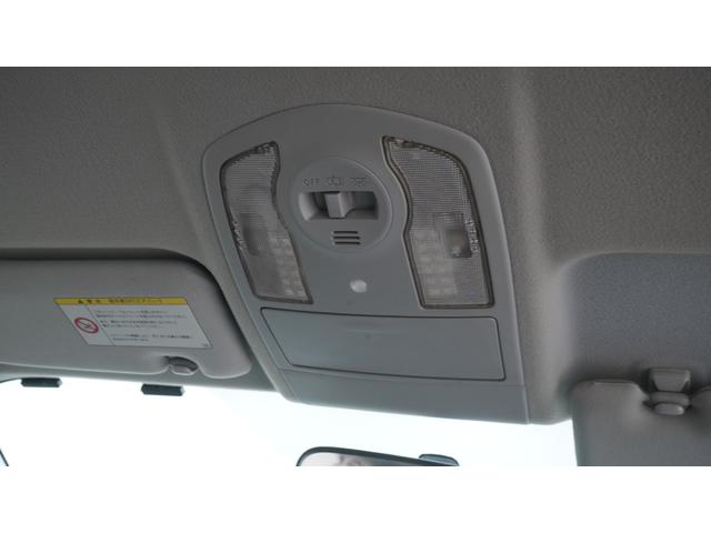 プリウス Ｓ　社外ナビ　フルセグＴＶ　ＣＤ／ＤＶＤ　Ｂｌｕｅｔｏｏｔｈ　バックカメラ　スマートキー　クルーズコントロール　ＡＵＴＯライト　ＡＵＴＯエアコン　ステアリングスイッチ　電動格納ドアミラーウィンカー　ＥＴＣ（37枚目）