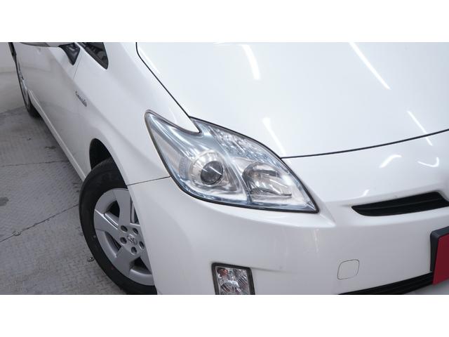 プリウス Ｓ　社外ナビ　フルセグＴＶ　ＣＤ／ＤＶＤ　Ｂｌｕｅｔｏｏｔｈ　バックカメラ　スマートキー　クルーズコントロール　ＡＵＴＯライト　ＡＵＴＯエアコン　ステアリングスイッチ　電動格納ドアミラーウィンカー　ＥＴＣ（49枚目）