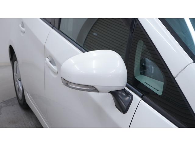 プリウス Ｓ　社外ナビ　フルセグＴＶ　ＣＤ／ＤＶＤ　Ｂｌｕｅｔｏｏｔｈ　バックカメラ　スマートキー　クルーズコントロール　ＡＵＴＯライト　ＡＵＴＯエアコン　ステアリングスイッチ　電動格納ドアミラーウィンカー　ＥＴＣ（51枚目）