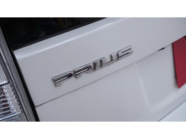 プリウス Ｓ　社外ナビ　フルセグＴＶ　ＣＤ／ＤＶＤ　Ｂｌｕｅｔｏｏｔｈ　バックカメラ　スマートキー　クルーズコントロール　ＡＵＴＯライト　ＡＵＴＯエアコン　ステアリングスイッチ　電動格納ドアミラーウィンカー　ＥＴＣ（67枚目）