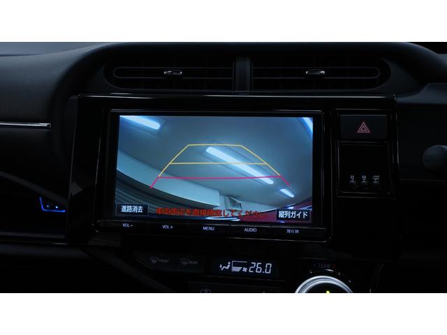 アクア Ｇブラックソフトレザーセレクション　禁煙車　中期　純正９インチＳＤナビ　フルセグＴＶ　ＣＤ再生　Ｂｌｕｅｔｏｏｔｈ対応　バックカメラ　スマートキー　プッシュスタート　ブラックレザーシート　ＬＥＤヘッドライト　ＡＵＴＯライト　ＥＴＣ（8枚目）