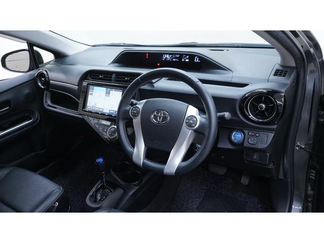 アクア Ｇブラックソフトレザーセレクション　禁煙車　中期　純正９インチＳＤナビ　フルセグＴＶ　ＣＤ再生　Ｂｌｕｅｔｏｏｔｈ対応　バックカメラ　スマートキー　プッシュスタート　ブラックレザーシート　ＬＥＤヘッドライト　ＡＵＴＯライト　ＥＴＣ（15枚目）