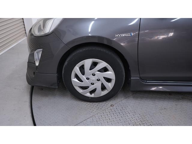 アクア Ｇブラックソフトレザーセレクション　禁煙車　中期　純正９インチＳＤナビ　フルセグＴＶ　ＣＤ再生　Ｂｌｕｅｔｏｏｔｈ対応　バックカメラ　スマートキー　プッシュスタート　ブラックレザーシート　ＬＥＤヘッドライト　ＡＵＴＯライト　ＥＴＣ（59枚目）