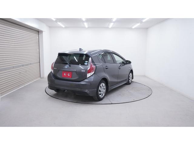 アクア Ｇブラックソフトレザーセレクション　禁煙車　中期　純正９インチＳＤナビ　フルセグＴＶ　ＣＤ再生　Ｂｌｕｅｔｏｏｔｈ対応　バックカメラ　スマートキー　プッシュスタート　ブラックレザーシート　ＬＥＤヘッドライト　ＡＵＴＯライト　ＥＴＣ（61枚目）