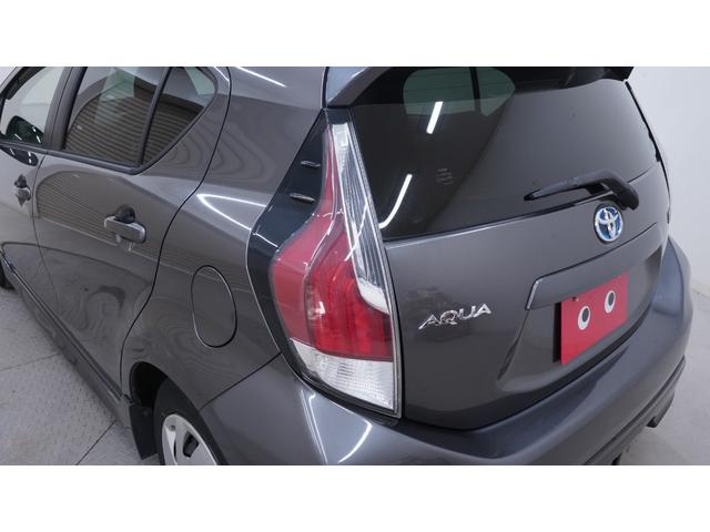 アクア Ｇブラックソフトレザーセレクション　禁煙車　中期　純正９インチＳＤナビ　フルセグＴＶ　ＣＤ再生　Ｂｌｕｅｔｏｏｔｈ対応　バックカメラ　スマートキー　プッシュスタート　ブラックレザーシート　ＬＥＤヘッドライト　ＡＵＴＯライト　ＥＴＣ（64枚目）