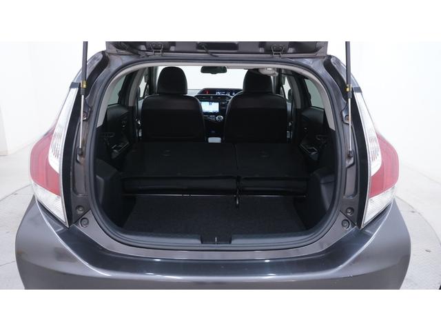 アクア Ｇブラックソフトレザーセレクション　禁煙車　中期　純正９インチＳＤナビ　フルセグＴＶ　ＣＤ再生　Ｂｌｕｅｔｏｏｔｈ対応　バックカメラ　スマートキー　プッシュスタート　ブラックレザーシート　ＬＥＤヘッドライト　ＡＵＴＯライト　ＥＴＣ（71枚目）