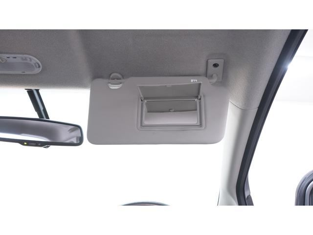 ノート メダリスト　禁煙車　純正ナビ　フルセグＴＶ　全方位モニター　スマートキー　ハーフレザーシート　エアロパーツ　電動格納ドアミラー　ＡＵＴＯライト　ＡＵＴＯエアコン　アイドリングストップ　ヘッドライトレベライザー（35枚目）