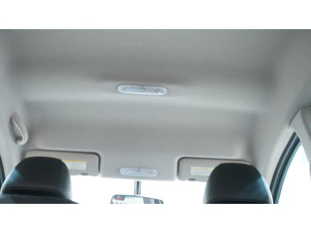 ノート メダリスト　禁煙車　純正ナビ　フルセグＴＶ　全方位モニター　スマートキー　ハーフレザーシート　エアロパーツ　電動格納ドアミラー　ＡＵＴＯライト　ＡＵＴＯエアコン　アイドリングストップ　ヘッドライトレベライザー（42枚目）