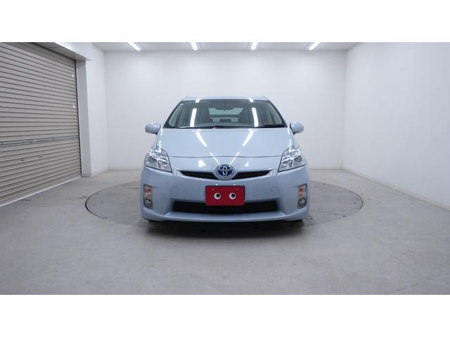 プリウス Ｓ　禁煙車　社外メモリーポータブルナビ　地デジＴＶ　ＣＤ再生　スマートキー　プッシュスタート　ＡＵＴＯエアコン　ＡＵＴＯライト　ステアリングスイッチ　電動格納ドアミラーウィンカー　ビルトインＥＴＣ（2枚目）