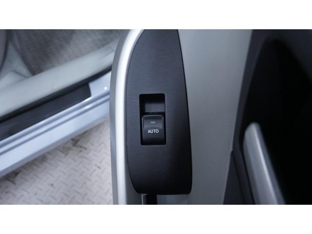 プリウス Ｓ　禁煙車　社外メモリーポータブルナビ　地デジＴＶ　ＣＤ再生　スマートキー　プッシュスタート　ＡＵＴＯエアコン　ＡＵＴＯライト　ステアリングスイッチ　電動格納ドアミラーウィンカー　ビルトインＥＴＣ（37枚目）